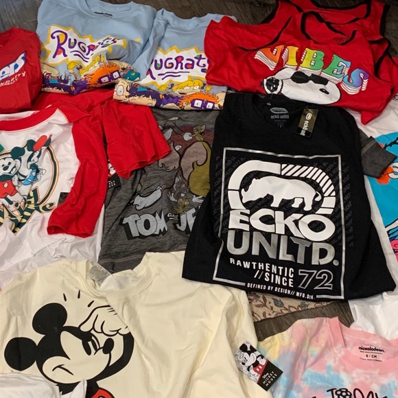 NWOT 28 Shirt Nintendo, Guess,Disney, Nickelodeon,Philosophy and More - Picture 7 of 13
